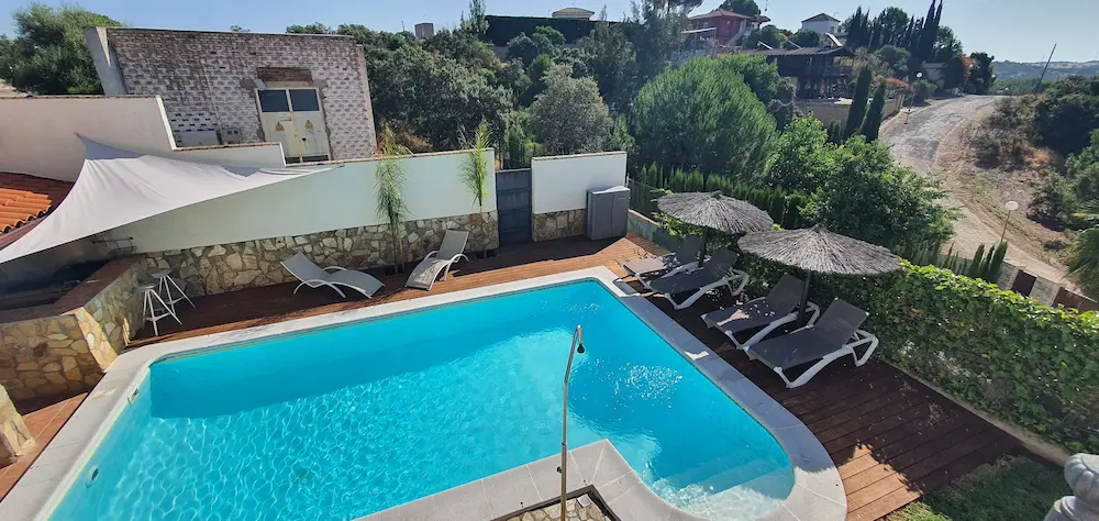 vista piscina casa